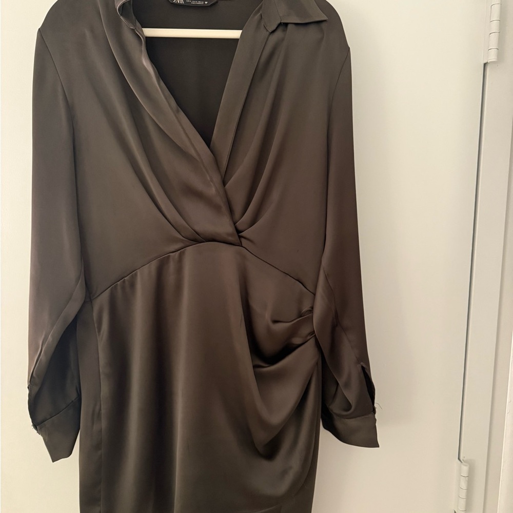 Zara Dark Green Garment